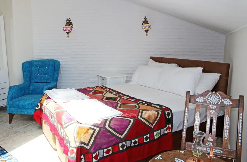 Datça Merkez’de Maviliğe 25 Metre: Lara Apart Otel