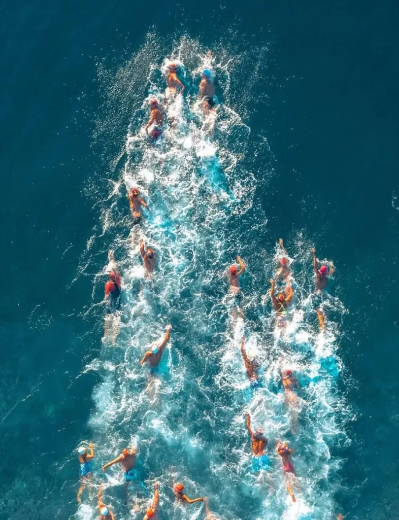 Datça Yüzme Maratonu 500 kişilik yarışçı katılımıyla 2026'da "Kuraklık Temalı" organize edildi.