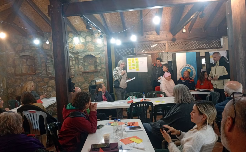 Datça’nın kaderine sahip çıkan "çok gömlekli" STK temsilcileri, belediyenin stratejik plan toplantısında tek yürek oldu