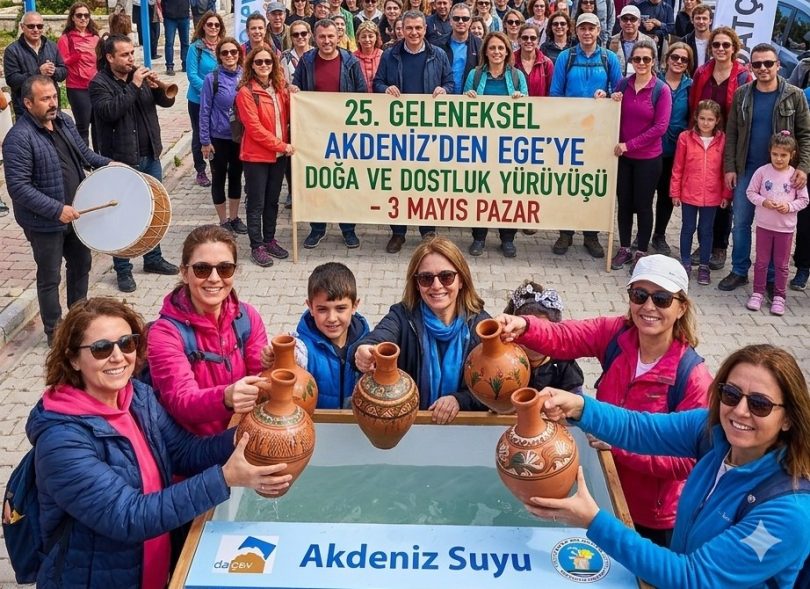 Datça'da 25. Akdeniz’den Ege’ye Dostluk ve Doğa Yürüyüşü 3 Mayıs'ta yapılıyor. Akdeniz suyunun Ege'ye döküleceği bu eşsiz rota ve etkinlik detayları haberimizde.