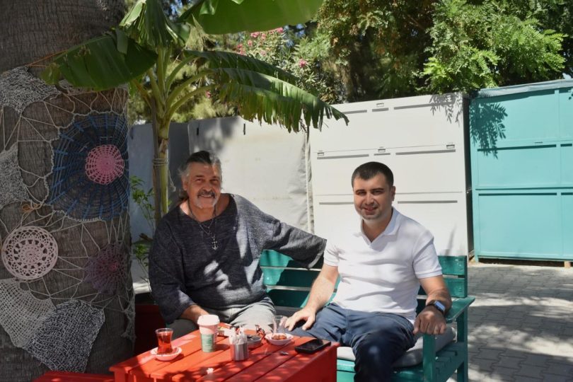 Yeni Parti Datça İlçe Başkanı Ege Curacı ve Keyifli Datça Genel Yayın Yönetmeni Oktay Bala